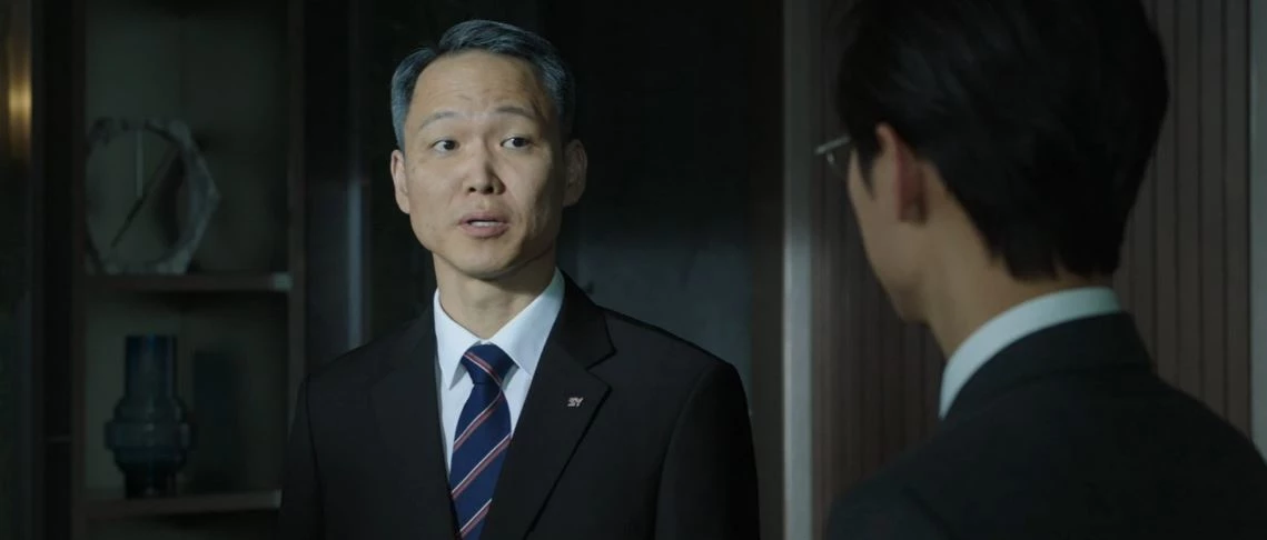 김주련은 순양그룹 비서실 직원이자 후에 순양물산 기획조정본부장의 자리에 오른 인물이다. / JTBC '재벌집 막내아들'