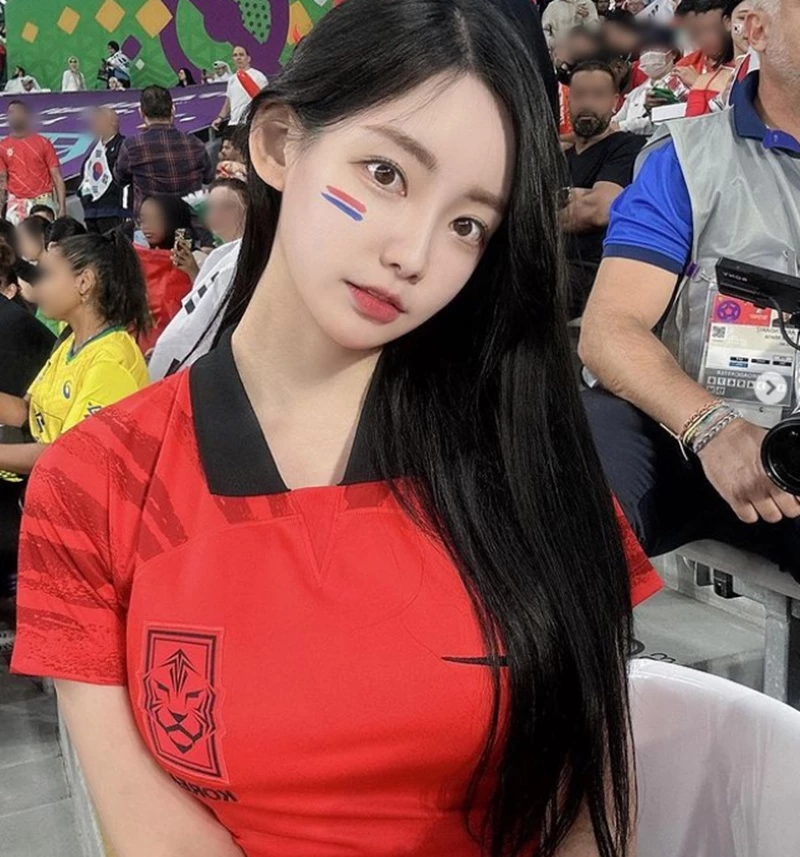 한국 축구국가대표팀 유니폼을 입고 있는 곽민선