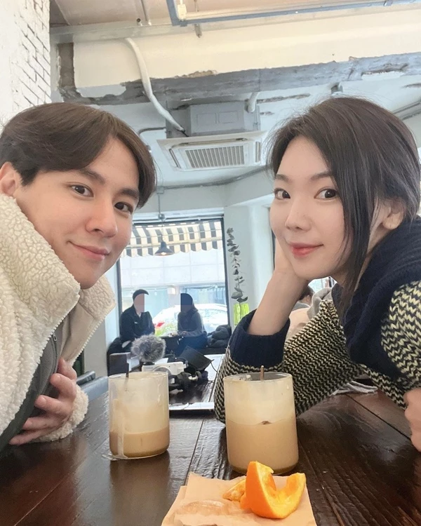 지난해 9월 결혼식 올린 이다은, 윤남기 부부 / 이다은 인스타그램
