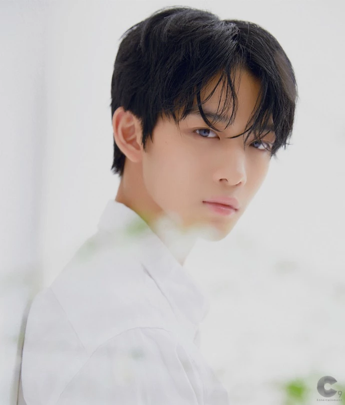 배진영 / C9엔터테인먼트