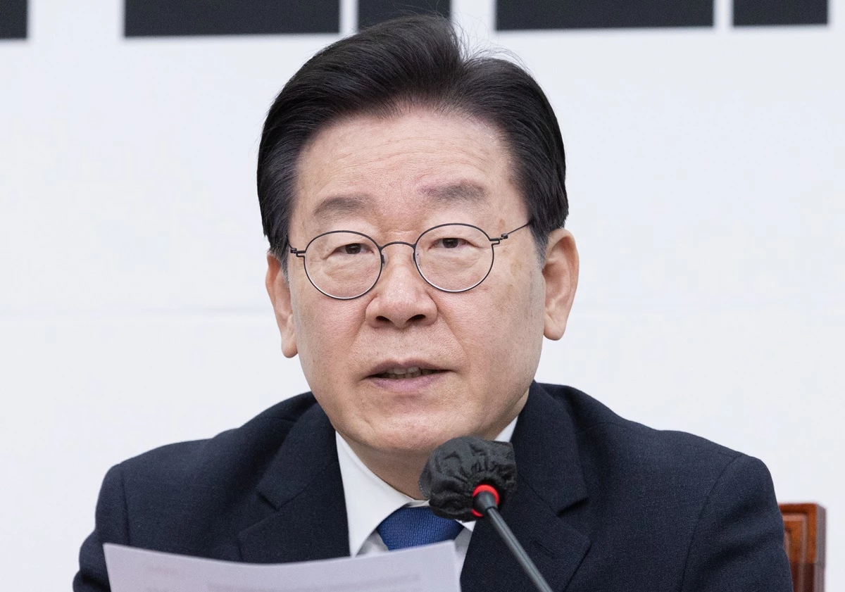 지난 15일 오전 서울 여의도 국회에서 열린 최고위원회의에서 발언을 하고 있는 이재명 더불어민주당 대표 / 이하 뉴스1