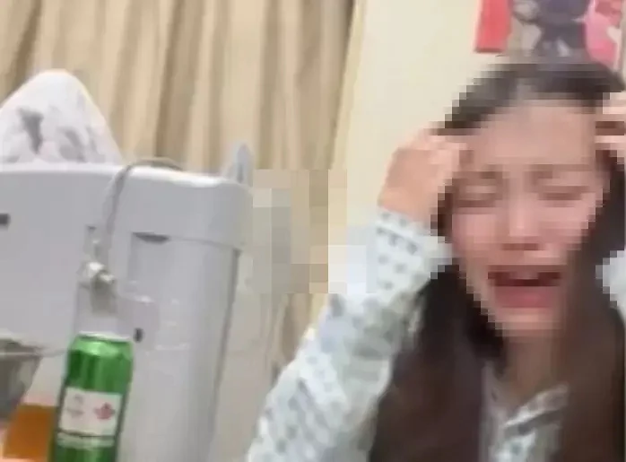 중국 상하이에 거주하는 28세 여성이 독신으로서의 압박감을 토로하고 있다.