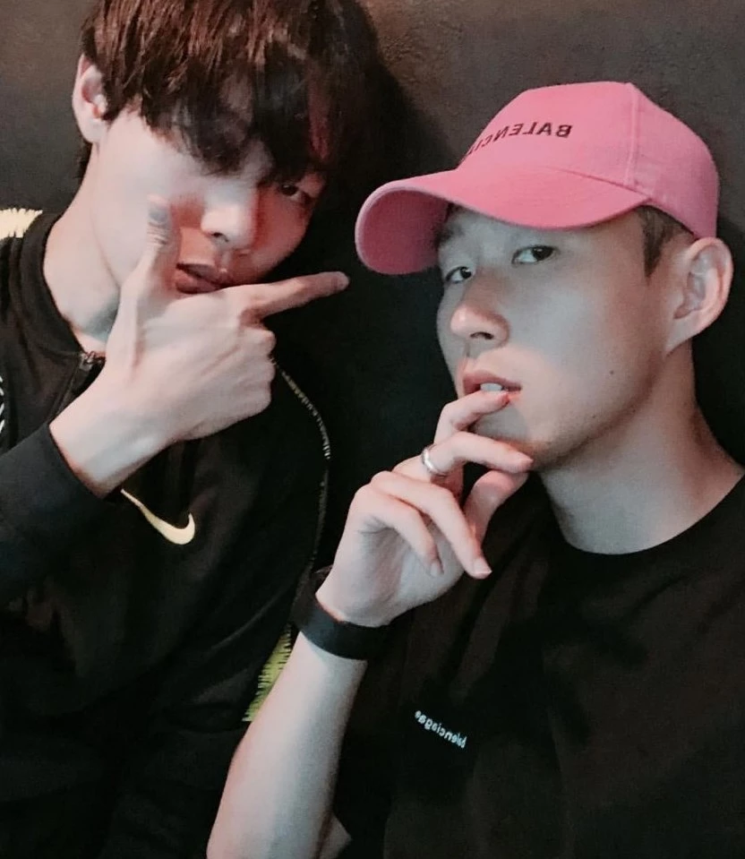 손흥민과 류준열 / 손흥민 인스타그램
