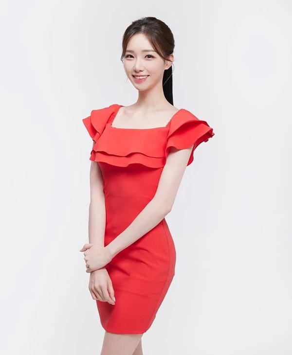 e스포츠 아나운서로 활약 중인 이정현 / 이하 이정현 인스타그램