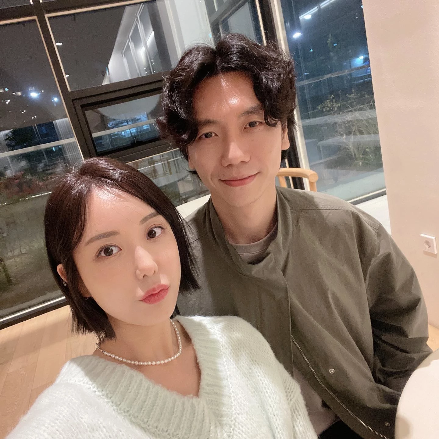 공개 열애 중인 이소라 최동환 커플