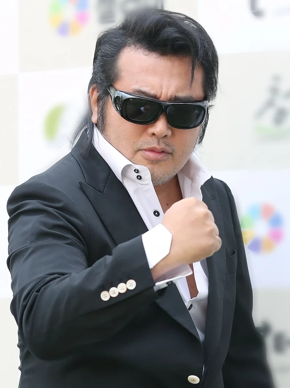 '2023 아름다운 납세자'로 선정된 배우 김보성(허석)