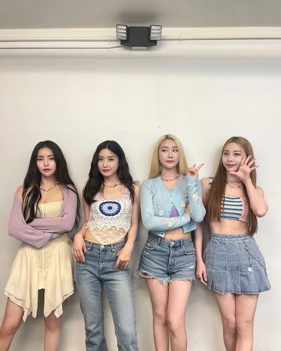 (왼쪽부터) 유정, 유나, 민영, 은지 / 브레이브걸스 공식 인스타그램