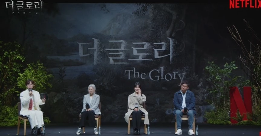 '더 글로리 파트 2' GV(제작진 설명회)에 참석한 김은숙 작가, 송혜교, 안길호 감독 / 이하 유튜브 'Netflix Korea 넷플릭스 코리아'