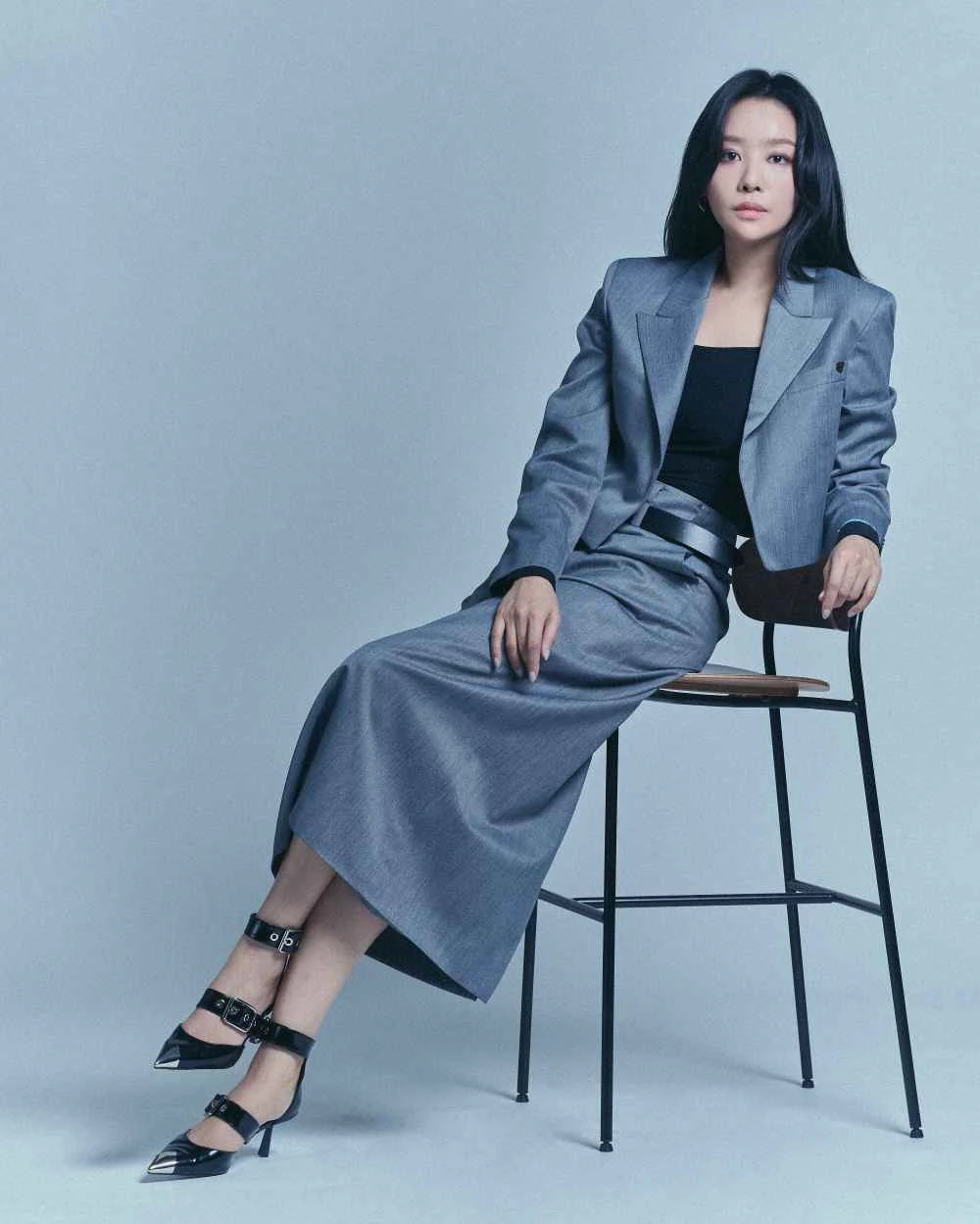 3월 15일 서울 종로구 소격동의 한 카페에서 위키트리와 인터뷰를 진행한 배우 차주영이 사진 촬영을 위해 포즈를 취하고 있다. / 이하 넷플릭스