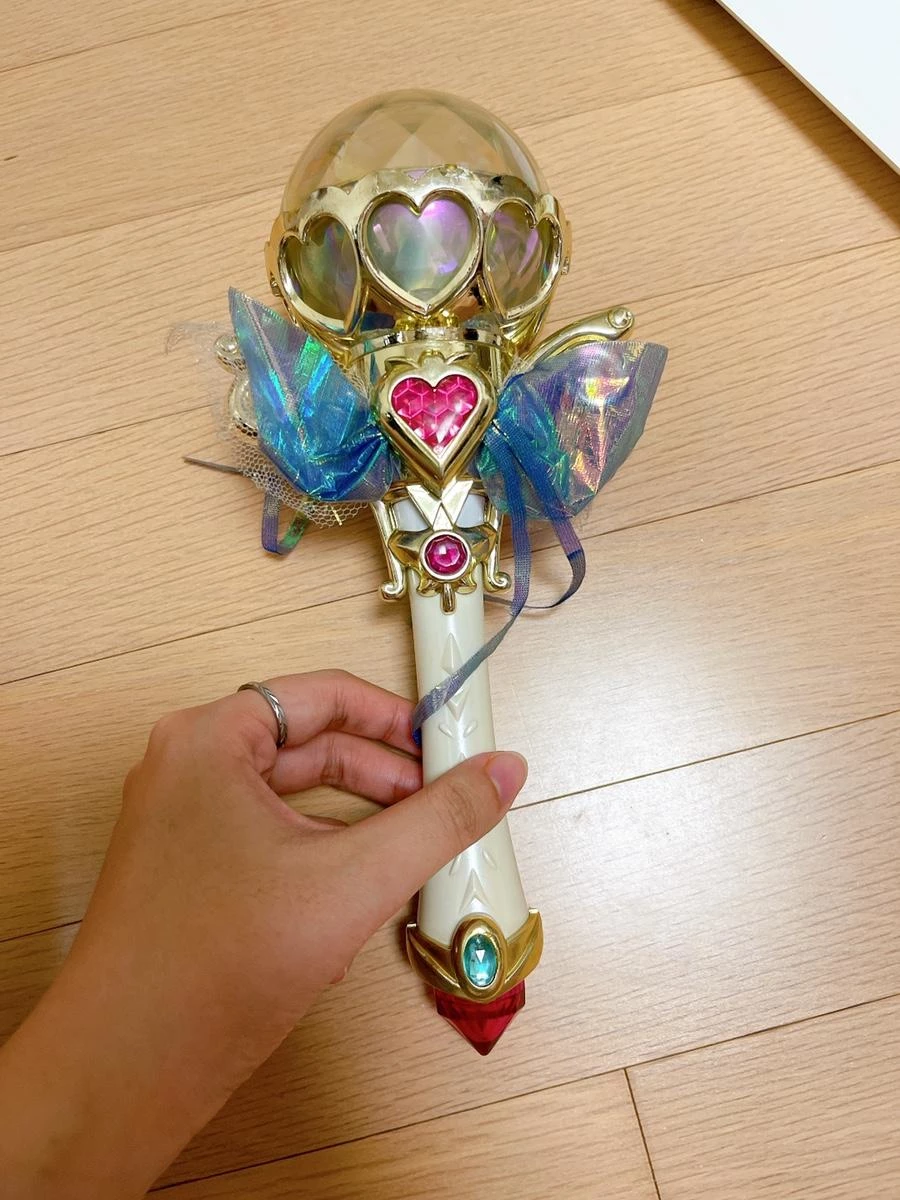 200만원에 번개장터 매물로 올라온 장난감 요술봉. / 사진=번개장터