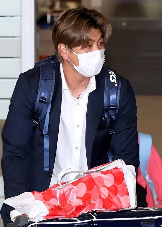 일본에서 귀국하던 김광현. 그는 국가대표에서 은퇴했다.