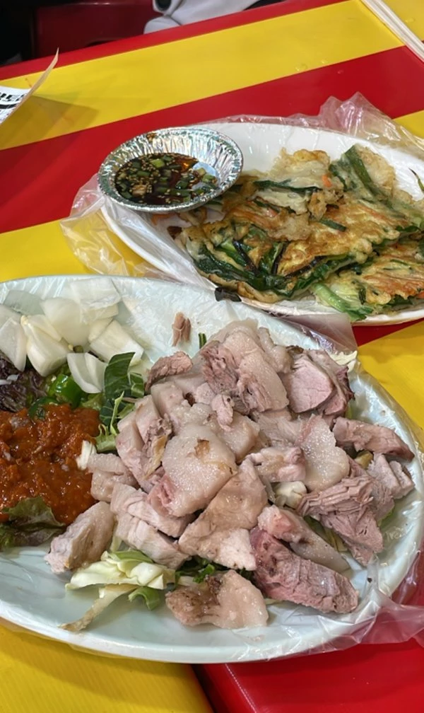 작성자가 올린 수육 사진