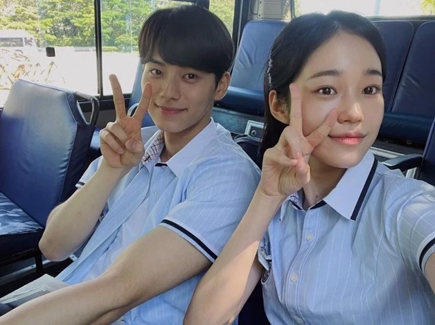 tvN 드라마 '일타 스캔들'에 함께 출연한 배우 이채민, 노윤서 / 이채민 인스타그램