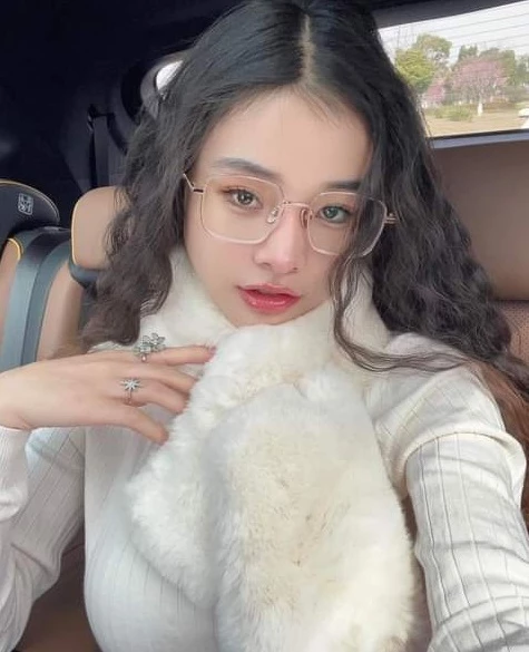 오로라 / 이하 오로라 인스타그램
