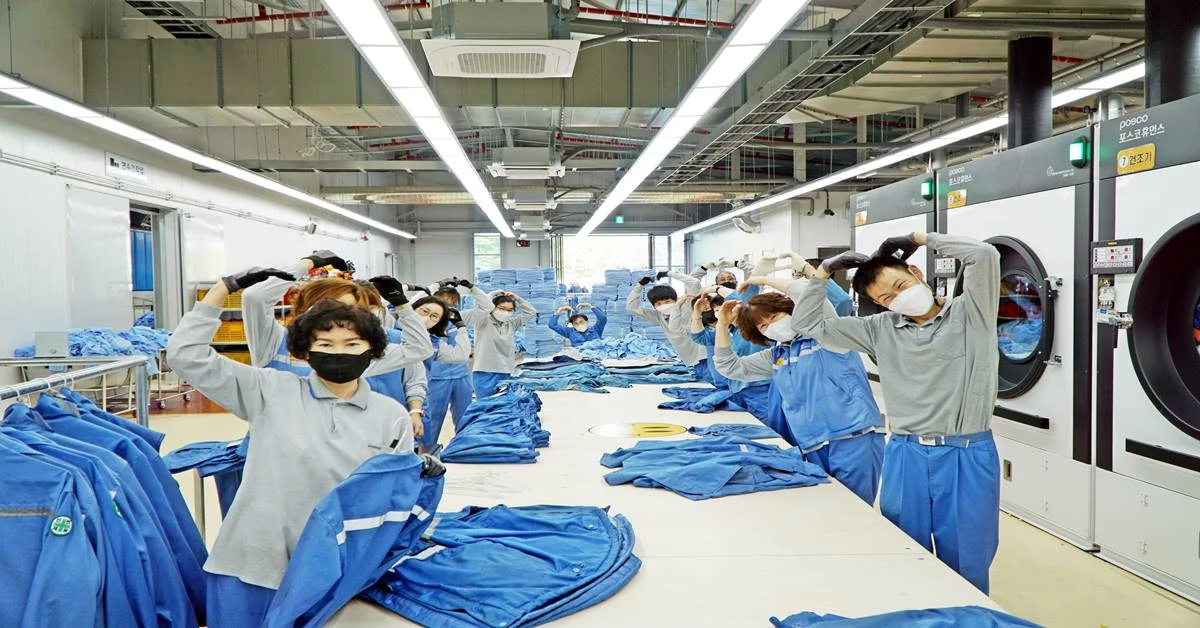 포스코휴먼스가 장애인 고용에 선도적인 역할을 하고 있다. 사진은 직원들의 모습/포스코휴먼스