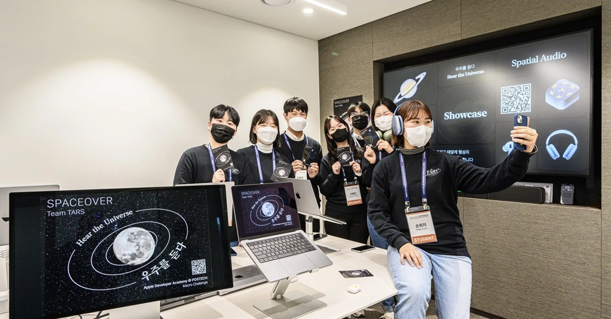 지난해 애플 디벨로퍼 아카데미 참여 교육생들 /    POSTECH 제공