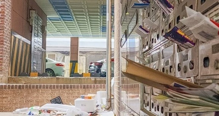 전세사기 의심 신고가 접수된 충남 천안의 한 원룸에 세입자들이 빠져나가면서 쓰레기 등이 방치돼 있다. 2023.4.26 / 뉴스1