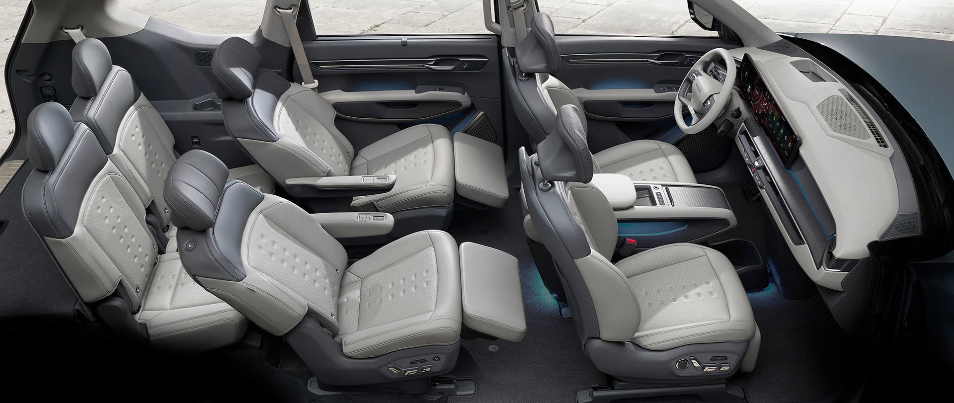 EV9 6인승 릴렉션 시트의 실내 구성 / 기아