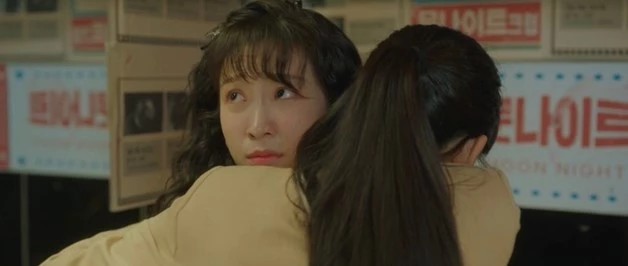 예기치 못한 사고로 1987년에 떨어진 윤영(진기주)이 본격적으로 열아홉 살의 엄마 순애(서지혜)를 운명적으로 마주쳤다