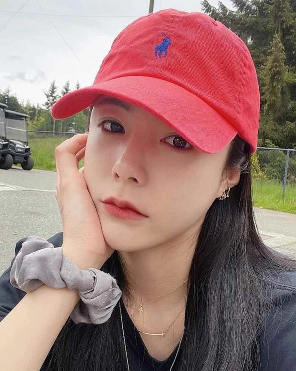 이다영이 과거 SNS에 올렸던 셀카 / 이하 이다영 인스타그램