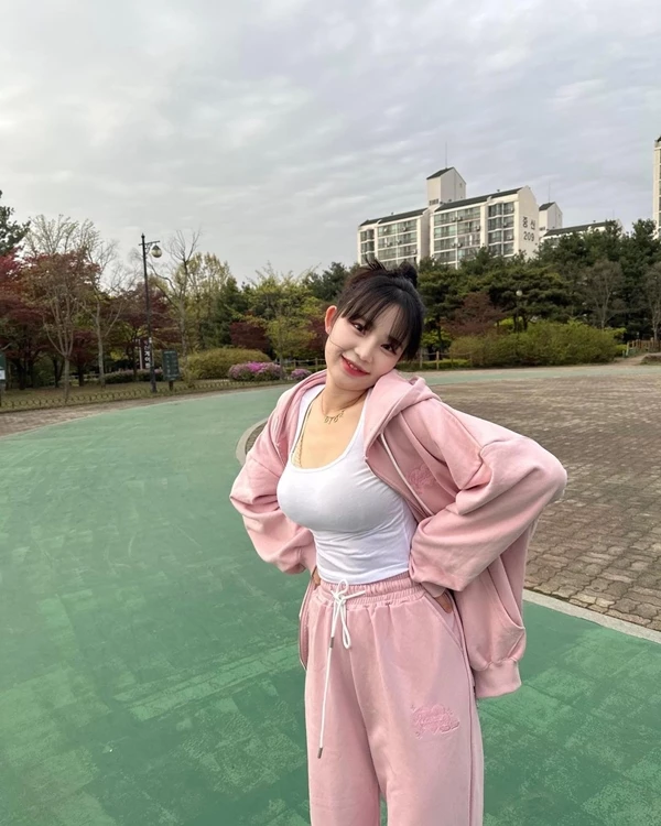 산범이 출산 후 SNS에 올린 일상 사진