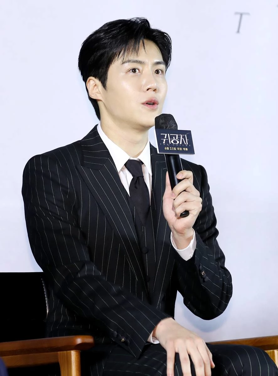 인사에 앞서 사생활 논란 사과한 김선호
