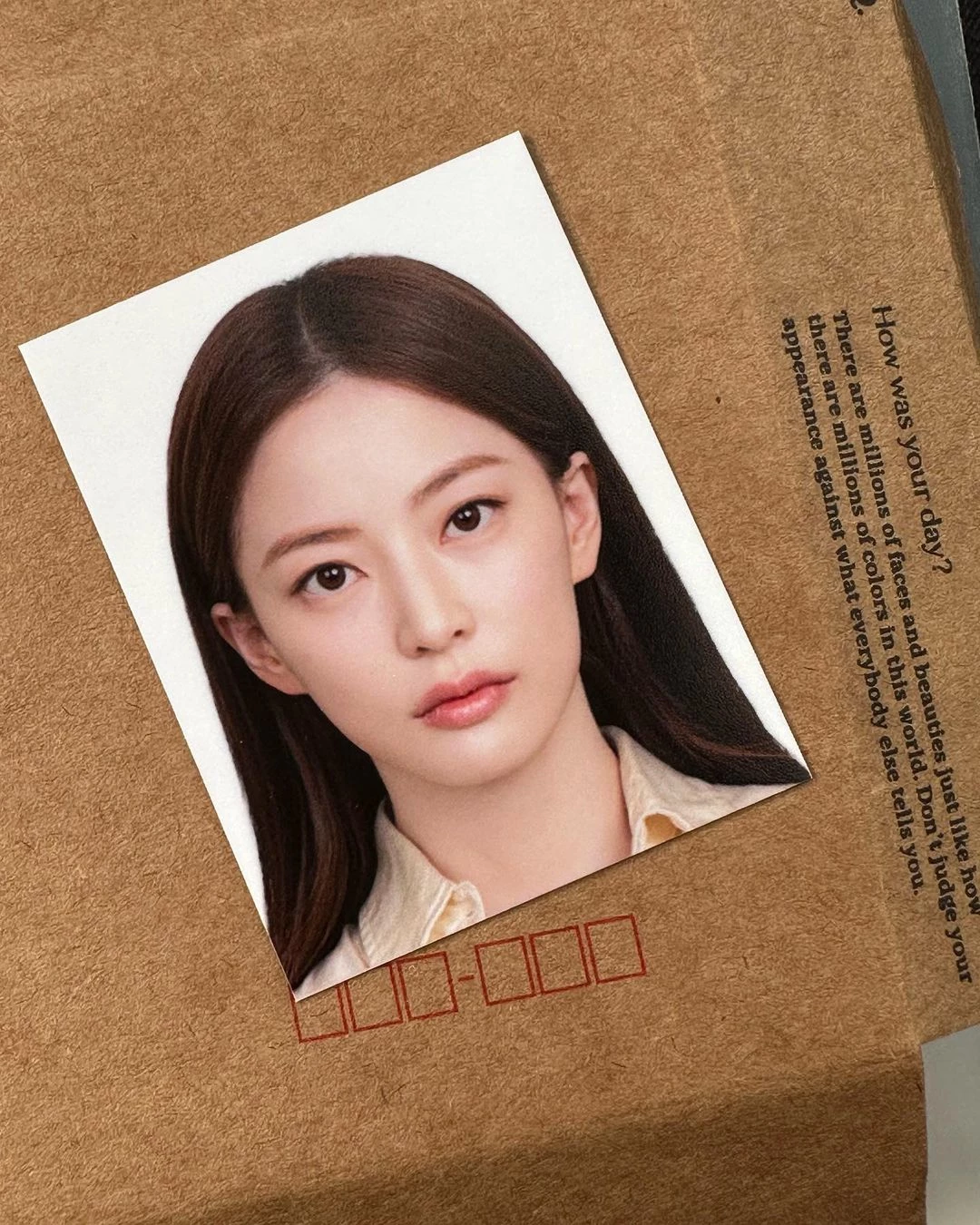 임보라의 여권 사진 / 이하 임보라 인스타그램