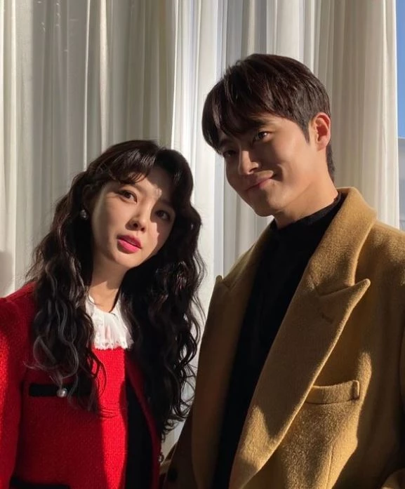 MBC 드라마 '두번째 남편' 출연 당시의 엄현경-차서원 / 엄현경 인스타그램