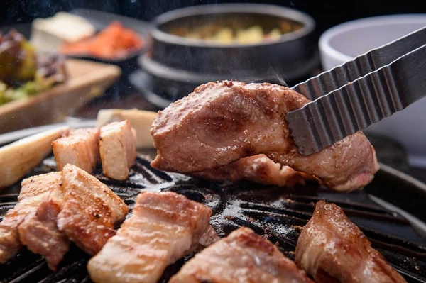 삼겹살 사진 / photohwan-shutterstock.com