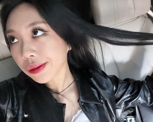 이영지가 진행하는 유튜브 '차린건 쥐뿔도 없지만'은 이영지가 실제 거주하는 집에서 촬영하며, 현재 구독자 310만 명을 돌파했다. / 이영지 인스타그램