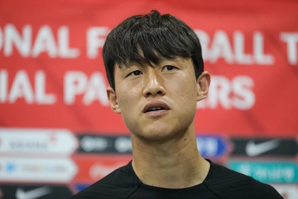 이재성이 지난 18일 엘살바도르와의 평가전을 앞두고 취재진과 인터뷰하고 있다. / 뉴스 1