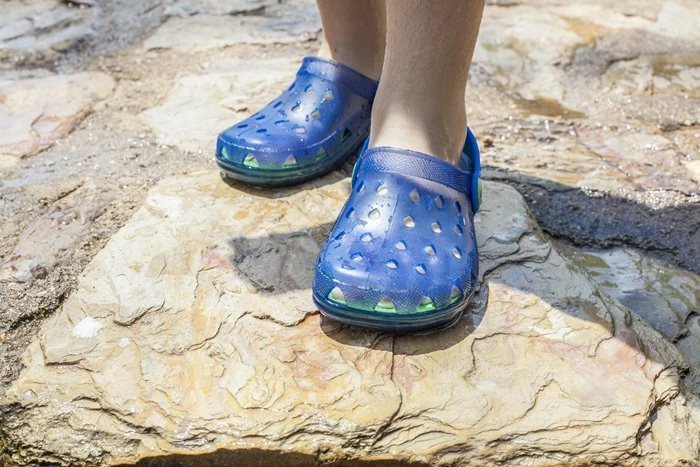 크록스 신발 자료 사진 / WH_Pics-shutterstock.com