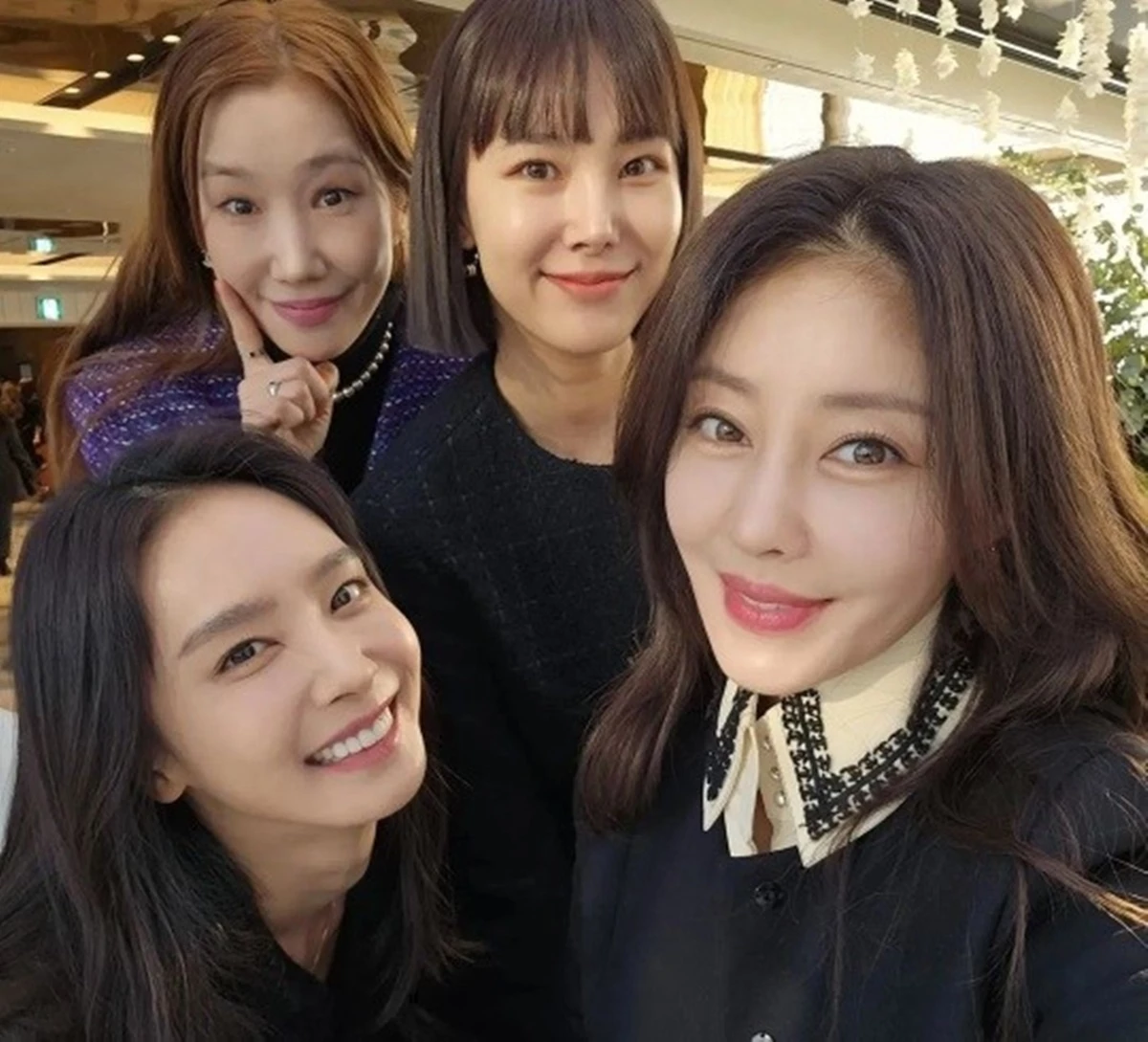 서인영 결혼식에서 모인 쥬얼리 전 멤버들 / 이지현 인스타그램