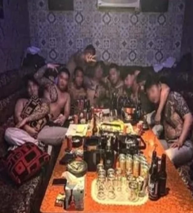 '또래모임'(전국조폭모임)에 참석한 수노아파 조직원들.