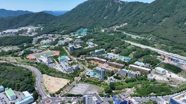 창원대학교는 교육부와 한국연구재단이 주관하는 ‘창업교육 혁신 선도대학(SCOUT)’ 사업에 선정됐다. / 사진=창원대