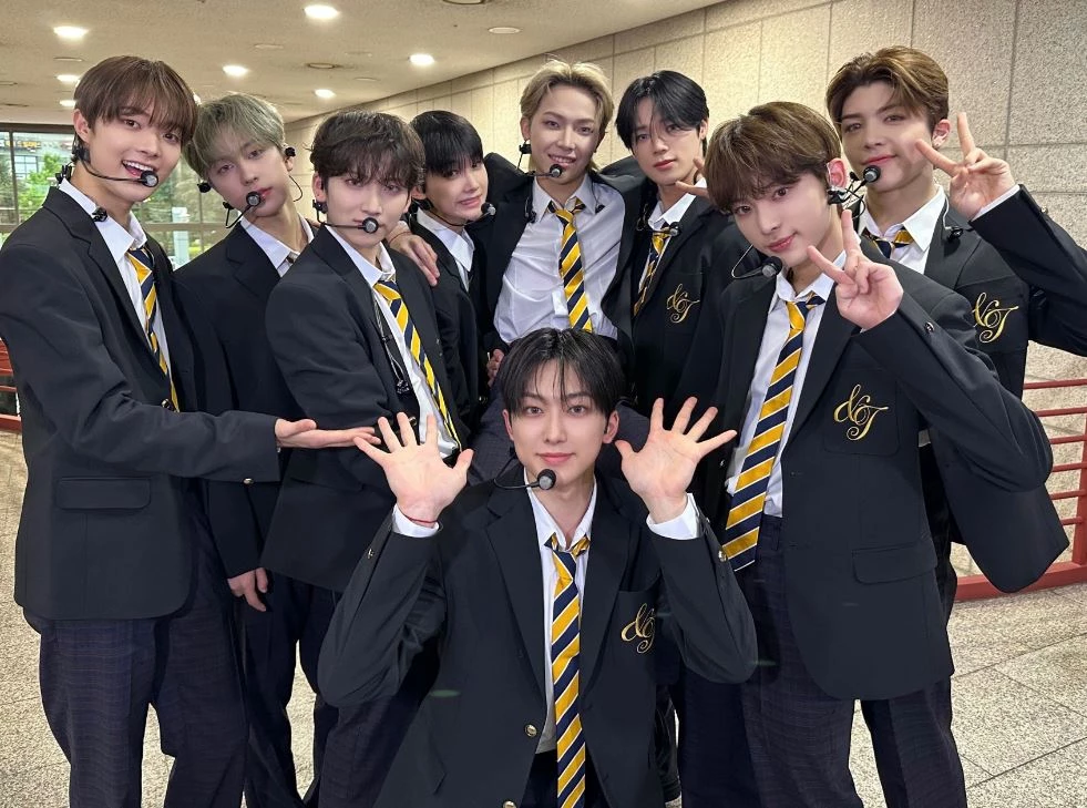 &TEAM  / Official Twitter of &TEAN