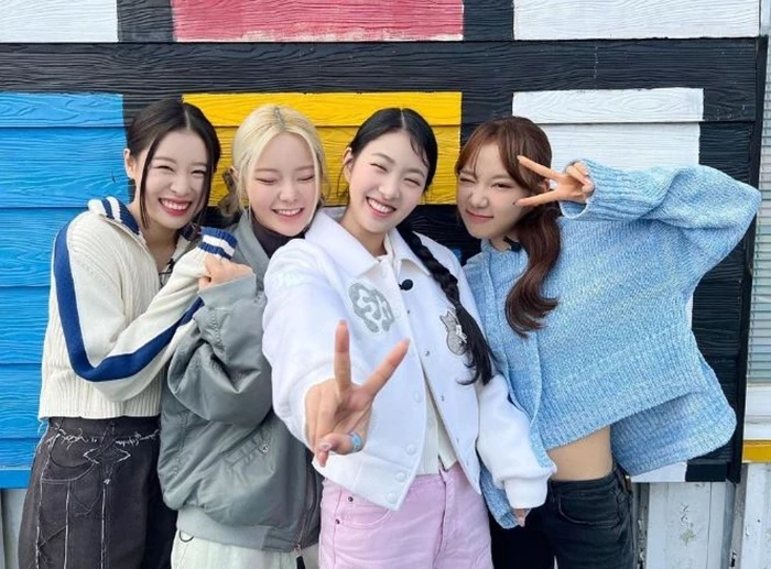 FIFTY FIFTY(Sio, Keena, Aran,  Saena) / Official Instagram of FIFTY FIFTY