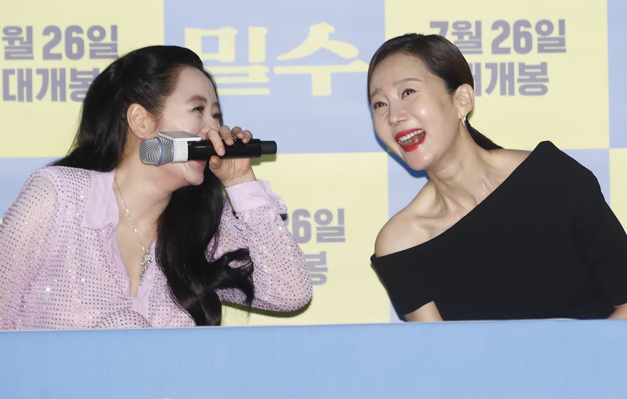 김혜수와 염정아