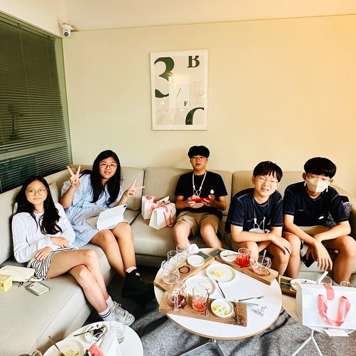 이하 과거 '슈돌'에 출연했던 아이들이 폭풍 성장해 한자리에 모였다. / 이하 야노 시호 인스타그램