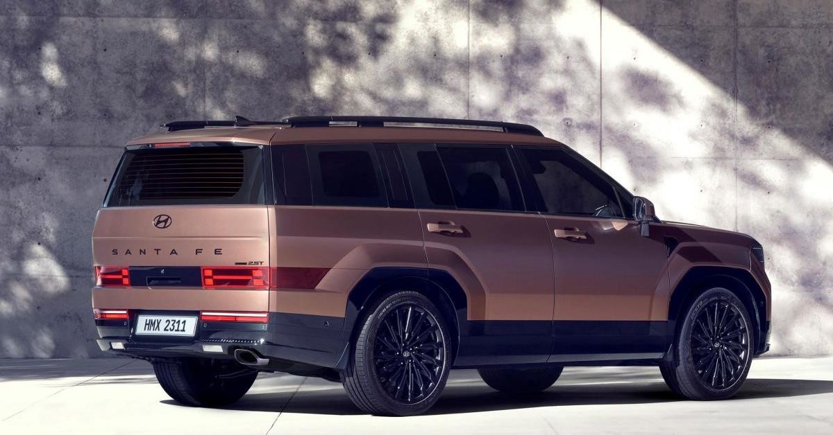 현대자동차 대표 중형 SUV '디 올 뉴 싼타페(The all-new SANTA FE, 이하 신형 싼타페)'.  / 이하 현대자동차 제공