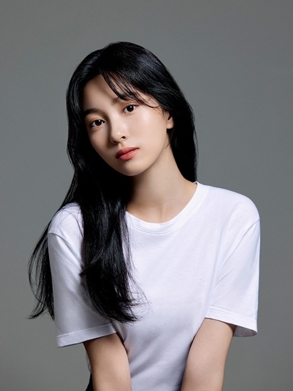 올해 만 17세인 갈소원 / 이하 YG엔터테인먼트