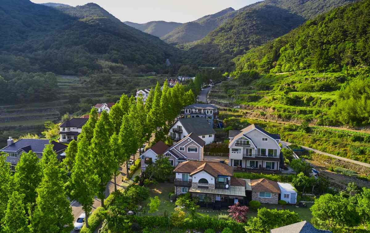 남해 미국마을 전경. / Stock for you-shutterstock.com