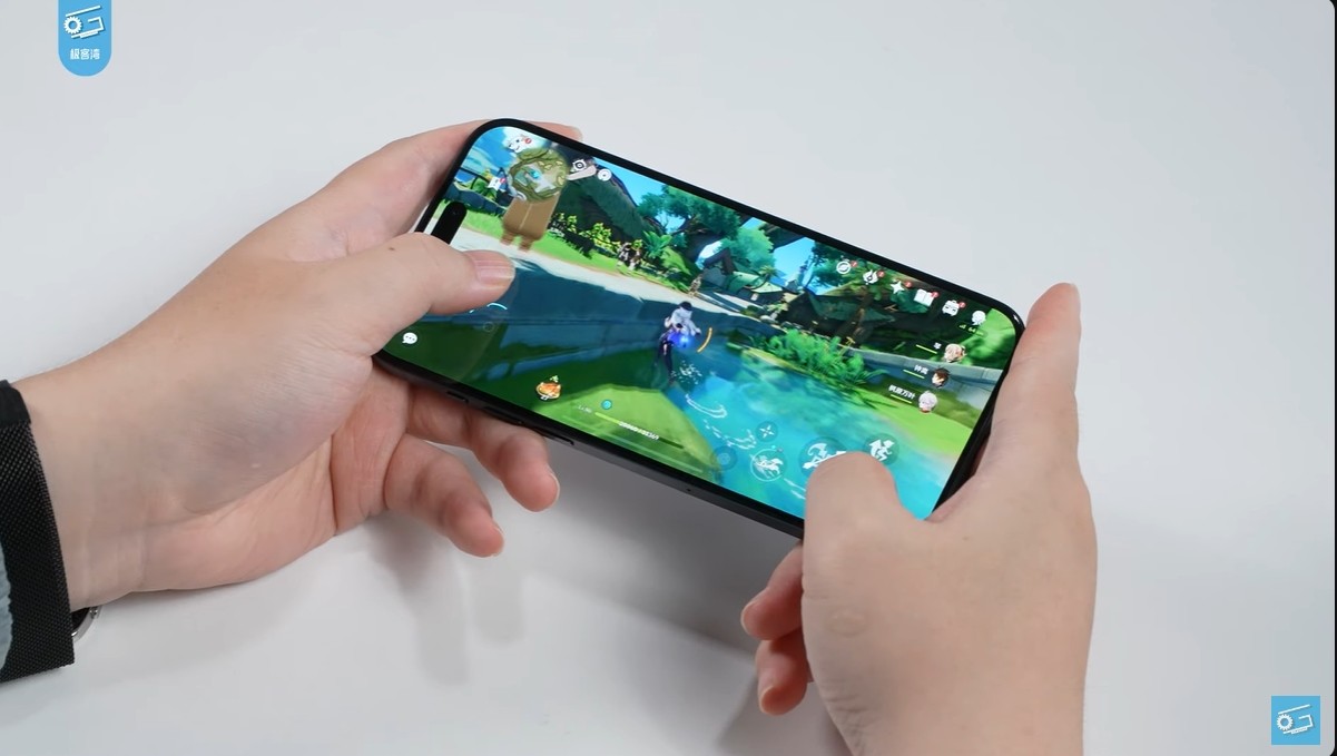 아이폰15 프로와 프로맥스로 고성능 게임을 실행한 기커완 / 유튜브 '기커완(极客湾·Geekerwan)'