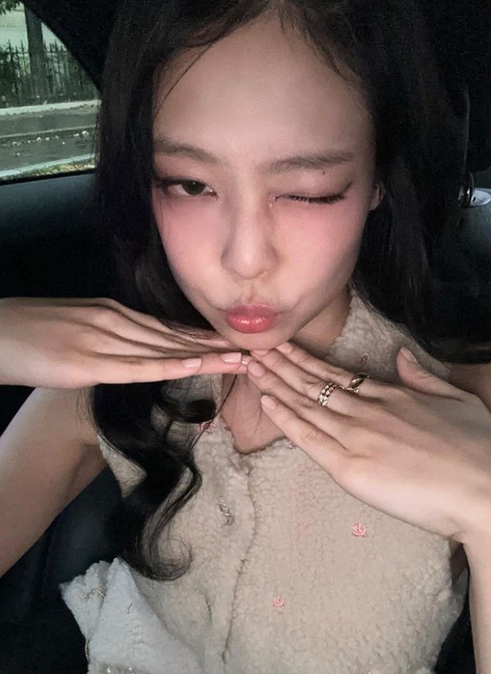 블랙핑크 제니 / 샤넬 2024 봄-여름 레디-투-웨어 컬렉션