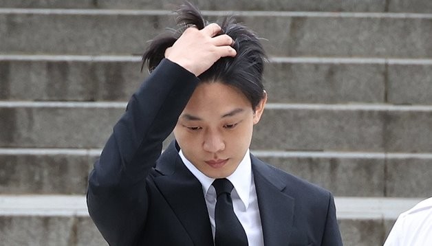 두번째 구속심사 법정 향하는 유아인. / 연합뉴스