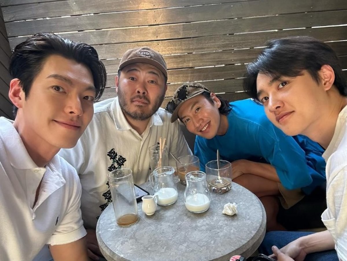 채널 십오야가 '콩 심은 데 콩 나고 팥 심은 데 팥 난다'(이하 '콩콩팥팥') 깜짝 라이브를 예고했다. / 김우빈 인스타그램