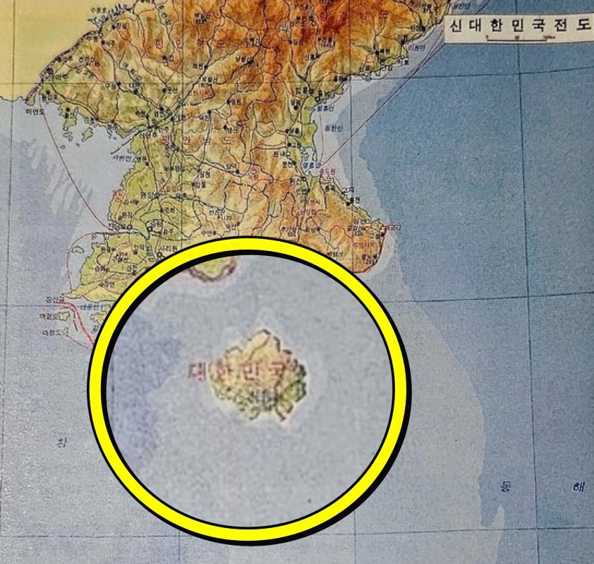 지도를 확대한 모습. 한반도 남쪽 모든 도시는 바다에 가라앉고 오로지 서울(=대한민국)만 남아 있다. / 김동연 경기도지사 페이스북
