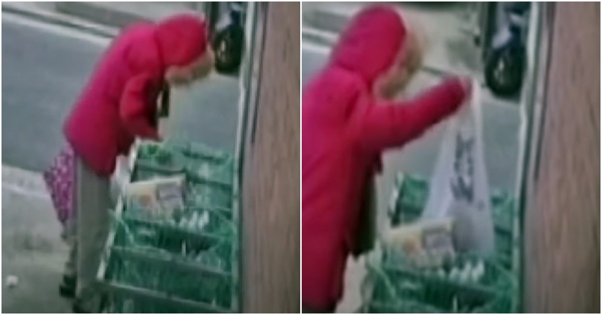 쓰레기봉투 한 장을 훔치기 위해 속에 든 내용물을 모두 털어 쓰레기장을 엉망으로 만든 여성 / 유튜브 'JTBC 뉴스'