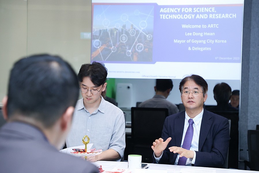 고양경제자유구역에 대해 협력을 요청하고 있는 이동환 고양시장