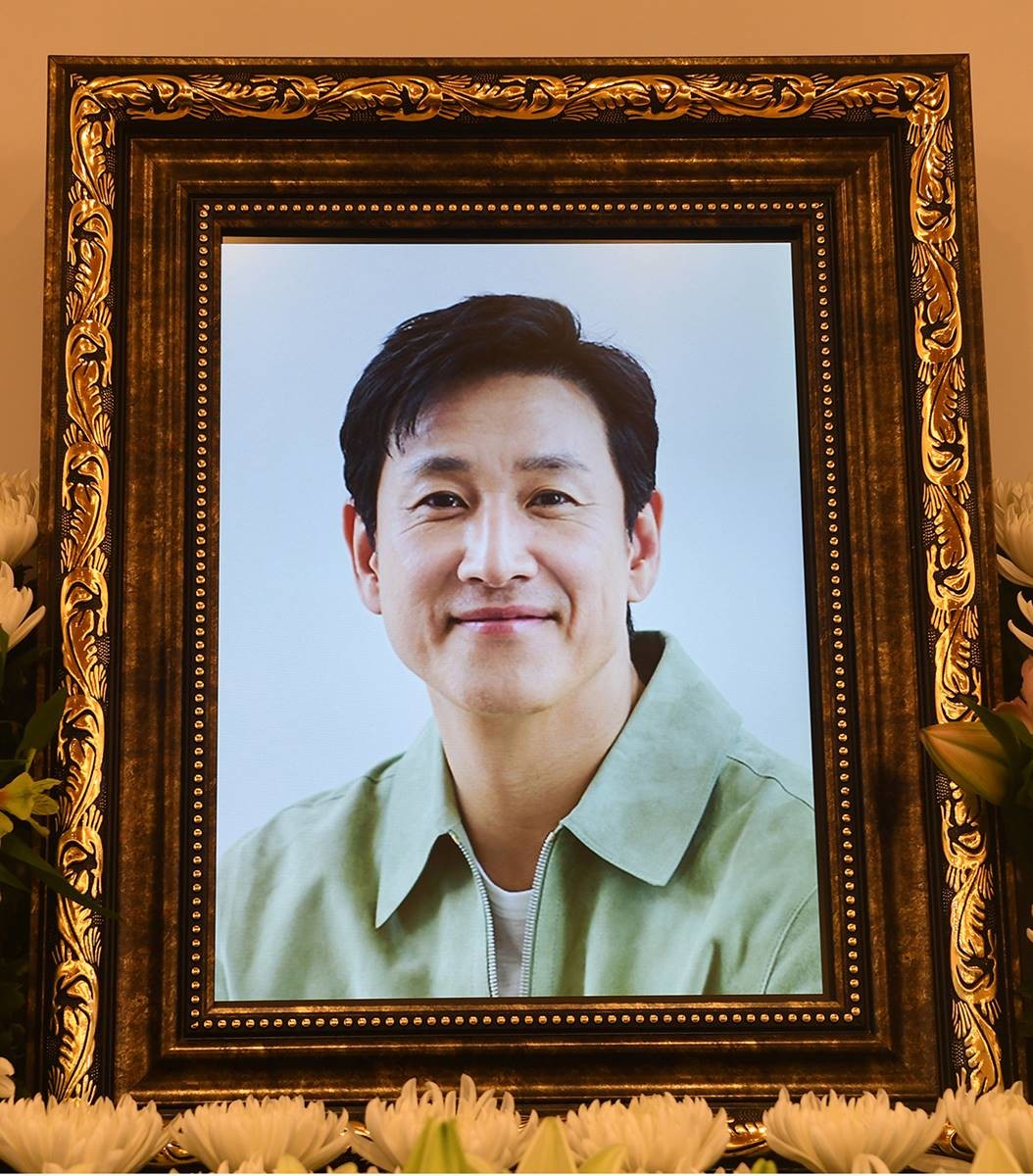 영정사진 속 배우 이선균 / 뉴스1